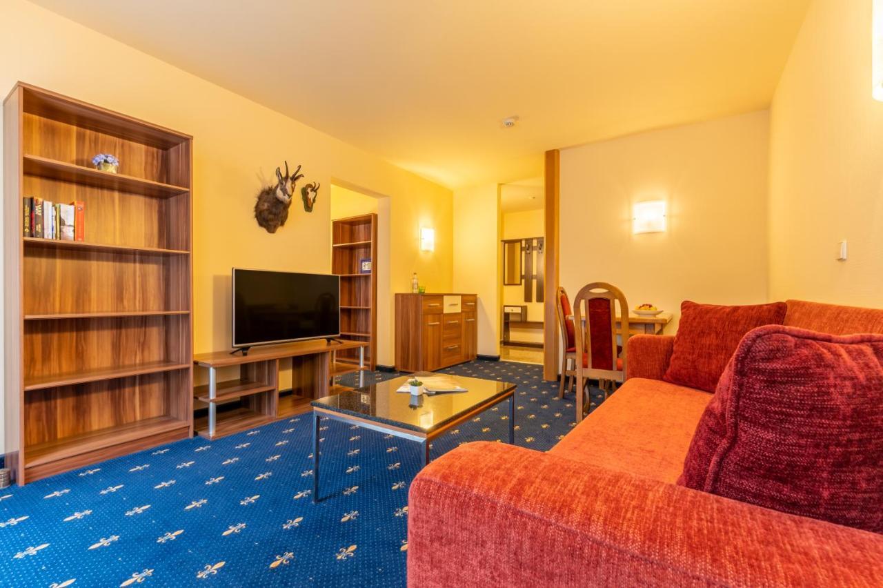 Hotel Tia Monte נאודרס מראה חיצוני תמונה
