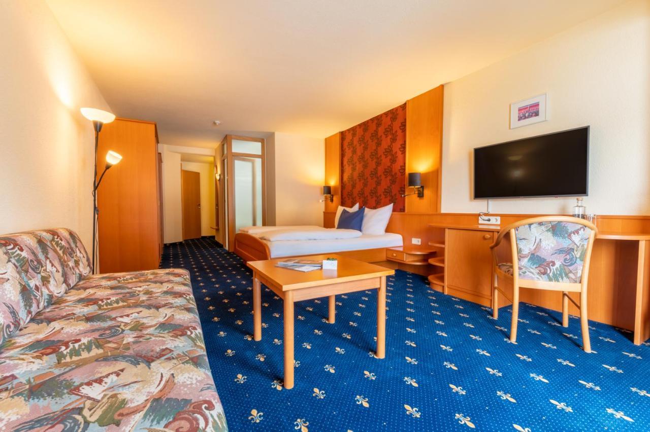 Hotel Tia Monte נאודרס מראה חיצוני תמונה