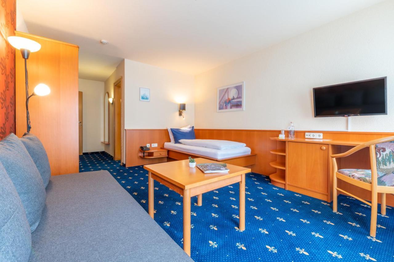 Hotel Tia Monte נאודרס מראה חיצוני תמונה